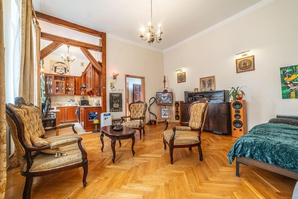 Apartment Climatic For 2-4 Person In Main Square Krakow